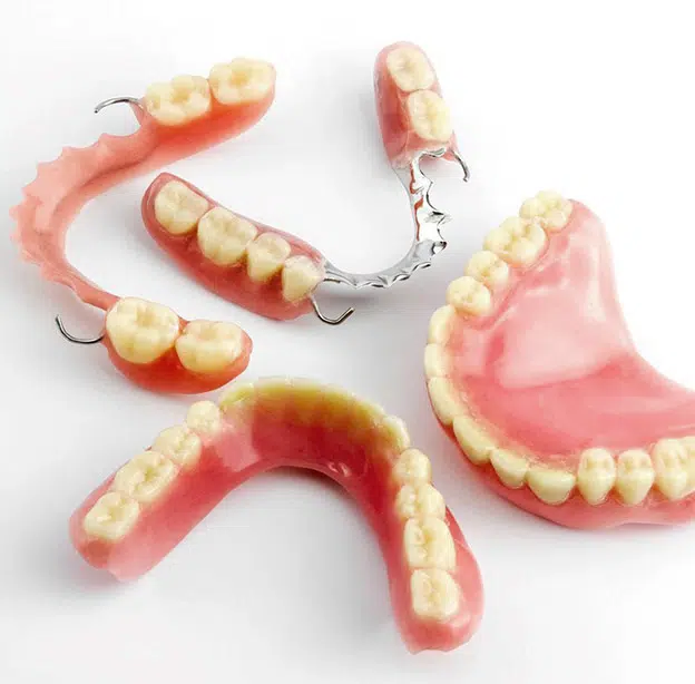 Full and Partial Dentures in Roseville