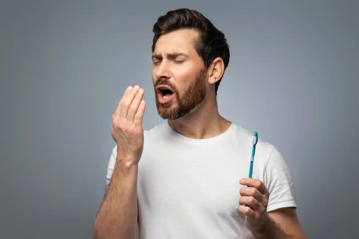 Causes Bad Breath and Its Solution
